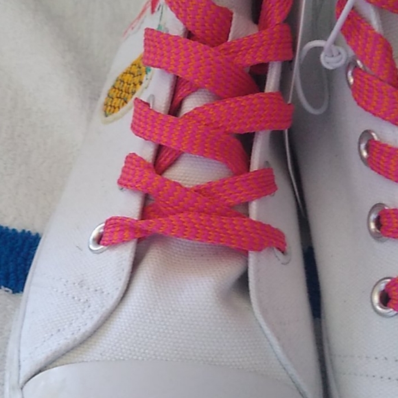 Cat &Jack sneakers - Picture 2 of 7